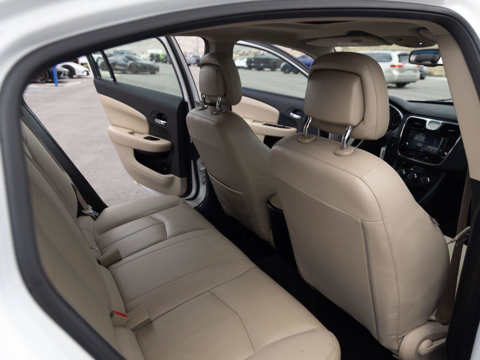Used 2012 Chrysler 200 Limited FWD image 14