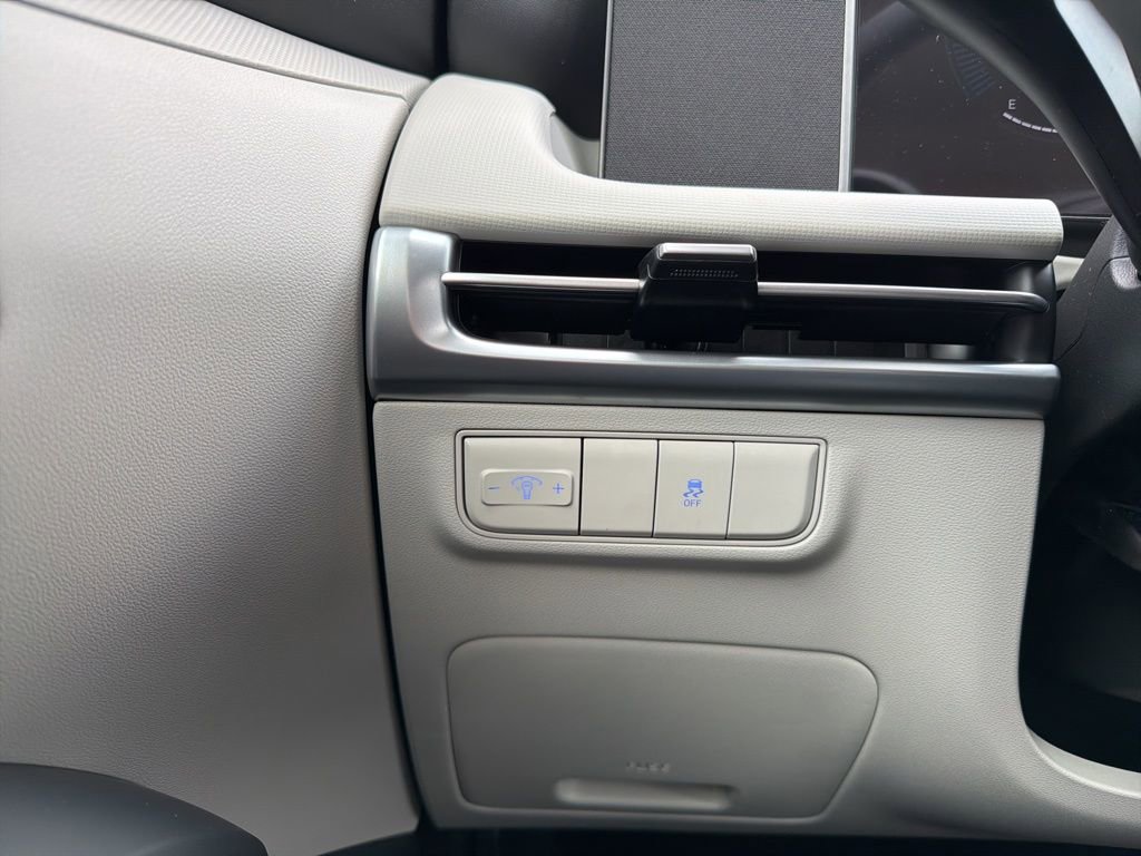 New 2026 Hyundai Tucson SE image 28