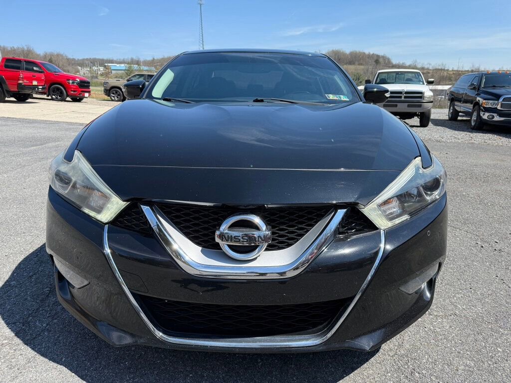 Used 2017 Nissan Maxima SR w/ Midnight Edition image 8