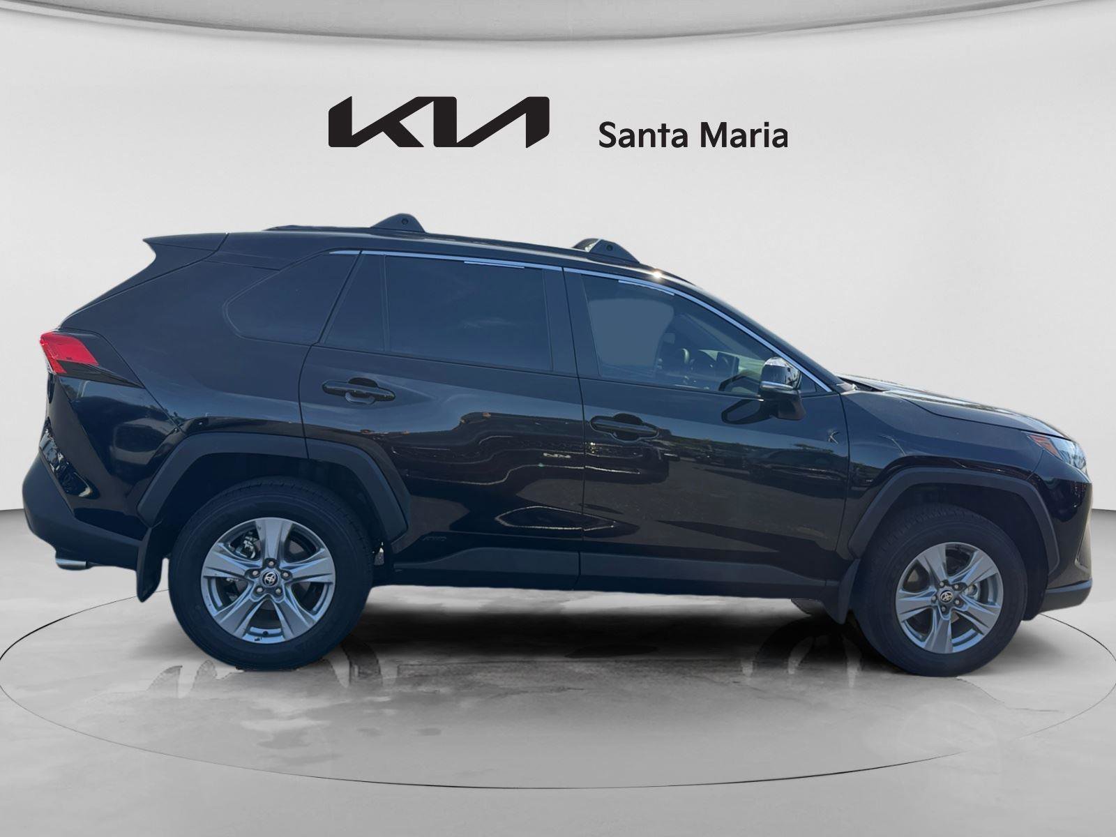 Used 2025 Toyota RAV4 XLE w/ Convenience Package AWD/4WD image 9