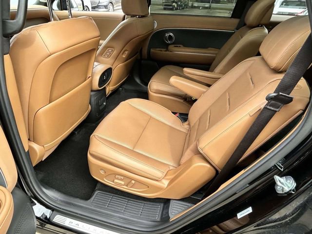 Certified 2026 Hyundai Palisade Calligraphy AWD/4WD image 9