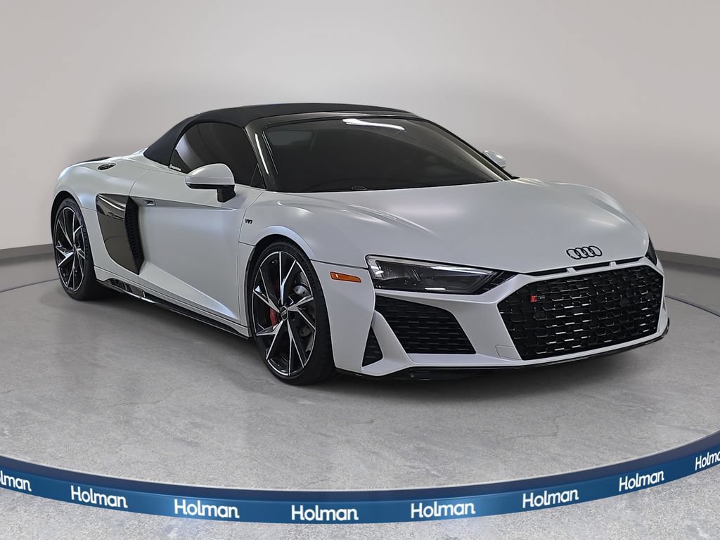 Used 2021 Audi R8 V10 w/ Premium Package RWD image 4