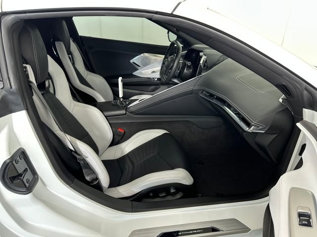 Used 2024 Chevrolet Corvette Stingray Preferred Cpe w/ Z51 Performance Package image 27