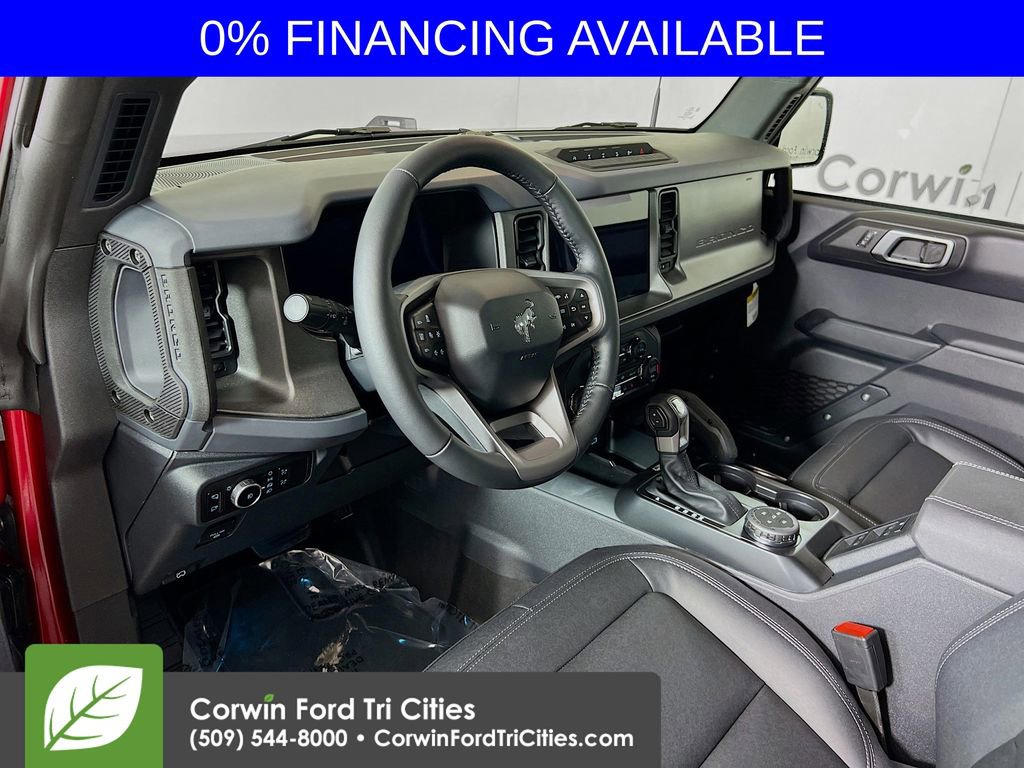 New 2025 Ford Bronco Badlands image 3