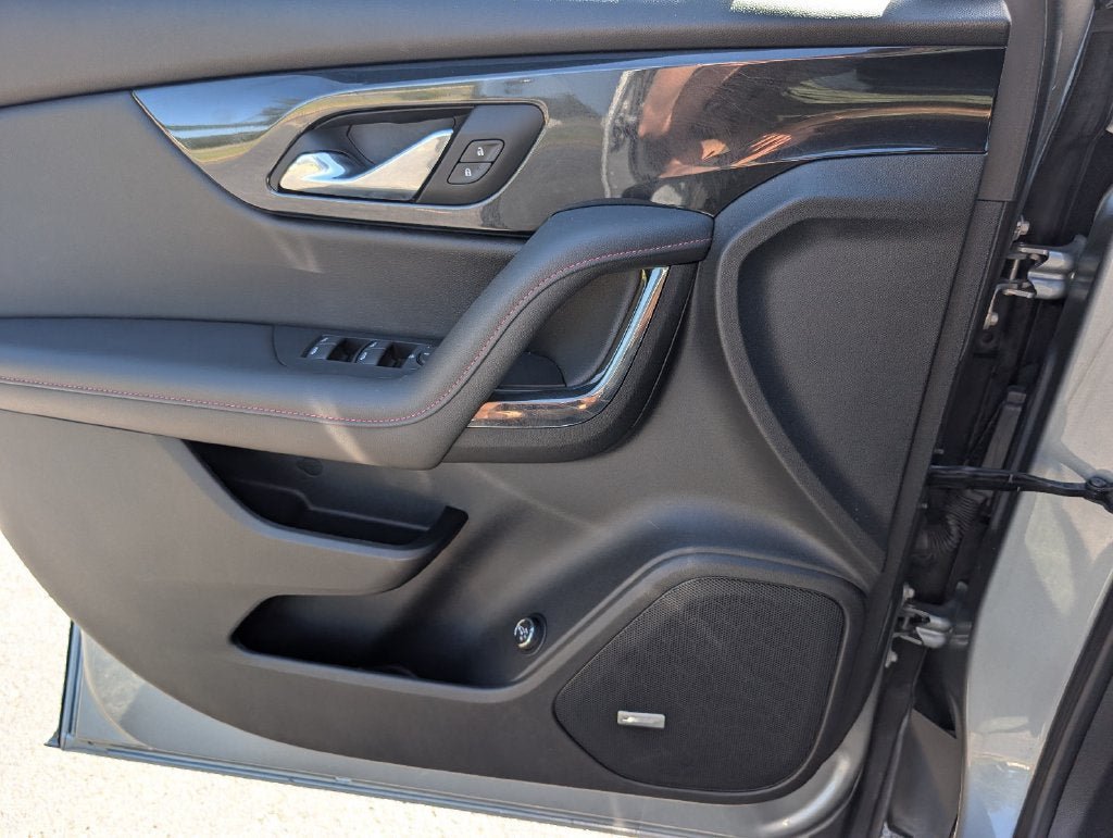 Certified 2023 Chevrolet Blazer RS w/ Driver Confidence II Package FWD image 16