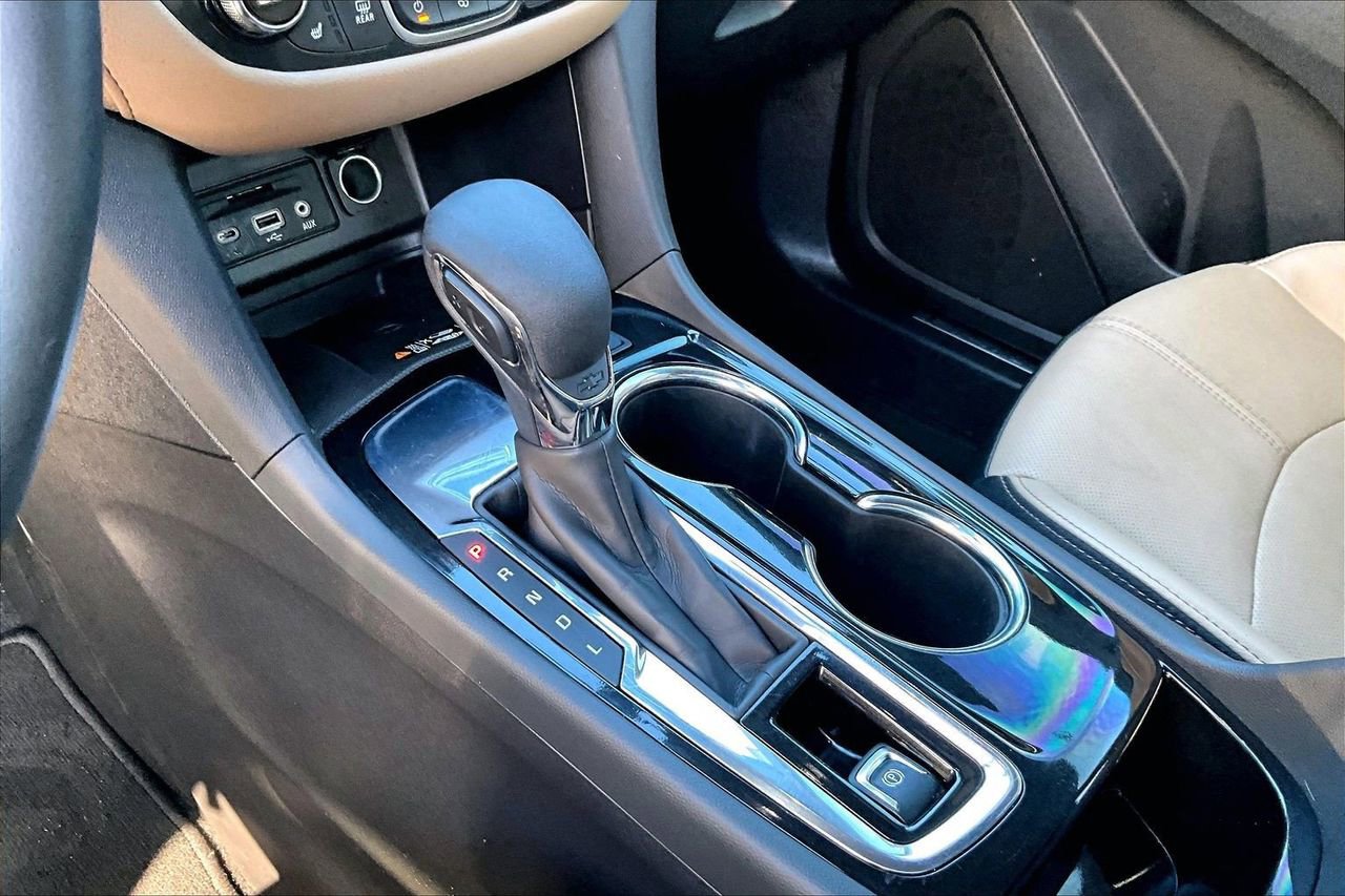 Used 2023 Chevrolet Equinox Premier image 29