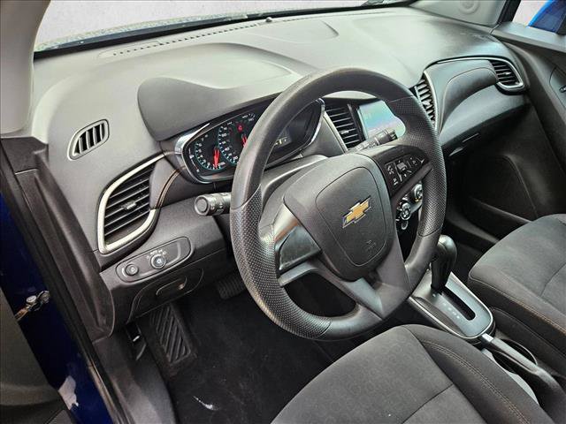 Used 2017 Chevrolet Trax LS FWD image 10