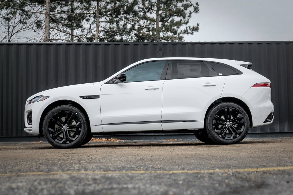 New 2026 Jaguar F-PACE R-Dynamic S image 3