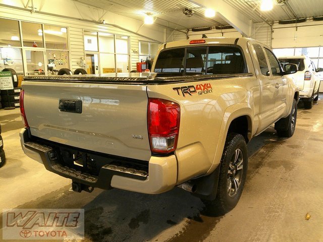 Used 2017 Toyota Tacoma TRD Sport video 2