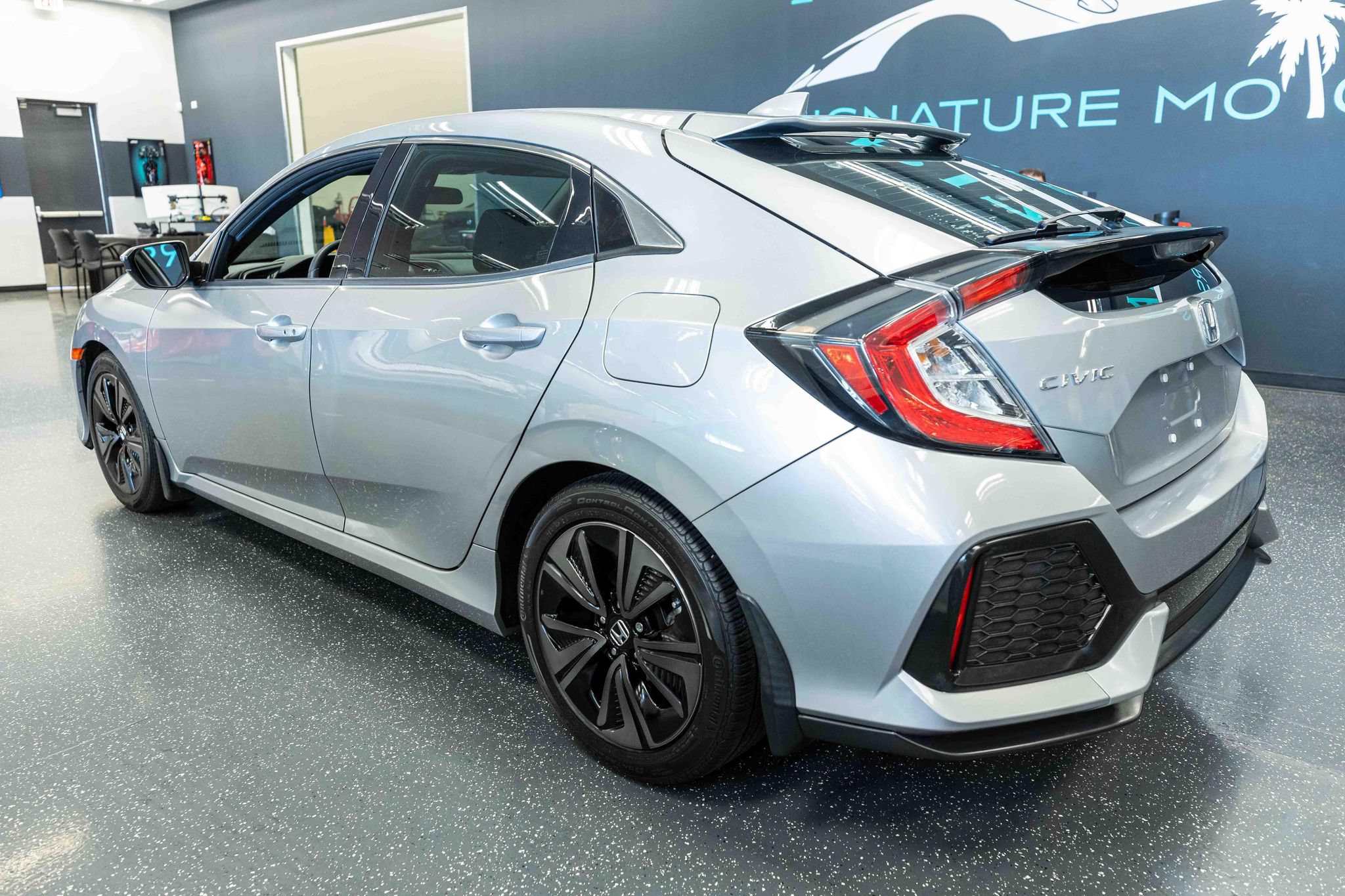 Used 2017 Honda Civic EX image 9