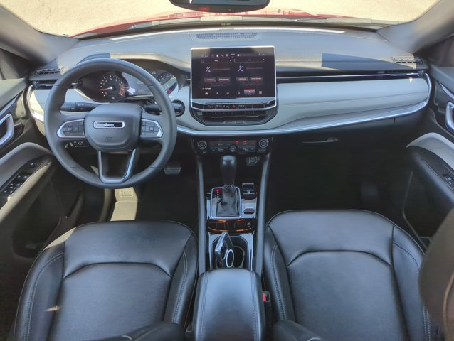 Used 2025 Jeep Compass Limited AWD/4WD image 18