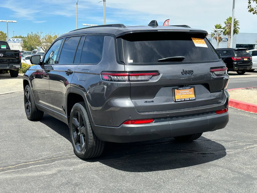 Certified 2023 Jeep Grand Cherokee L Laredo AWD/4WD image 3