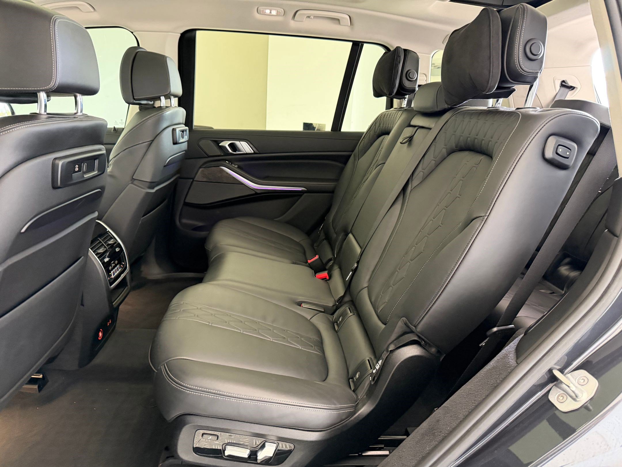 Used 2019 BMW X7 xDrive40i w/ Premium Package image 14