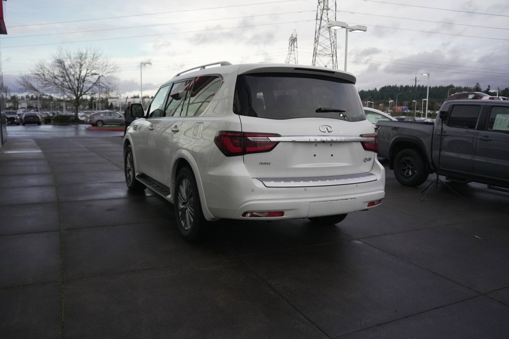 Used 2024 INFINITI QX80 Luxe image 10