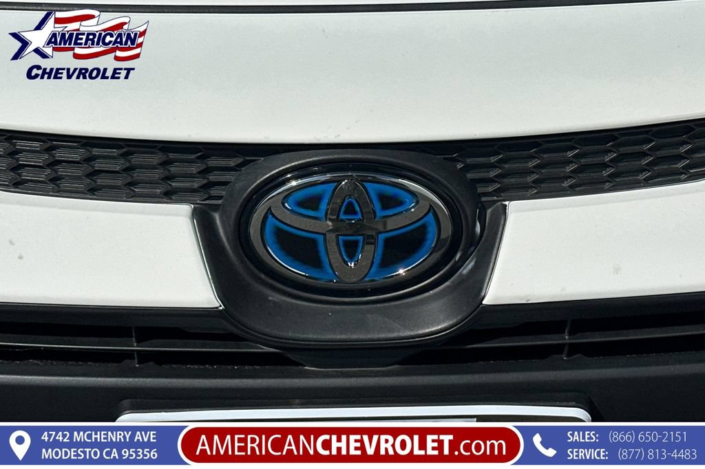 Used 2025 Toyota Corolla LE FWD image 37