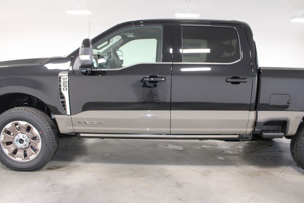 New 2026 Ford F250 King Ranch w/ FX4 Off-Road Package image 5