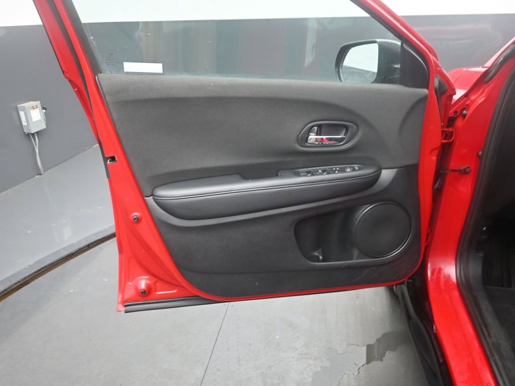 Used 2022 Honda HR-V Sport image 12