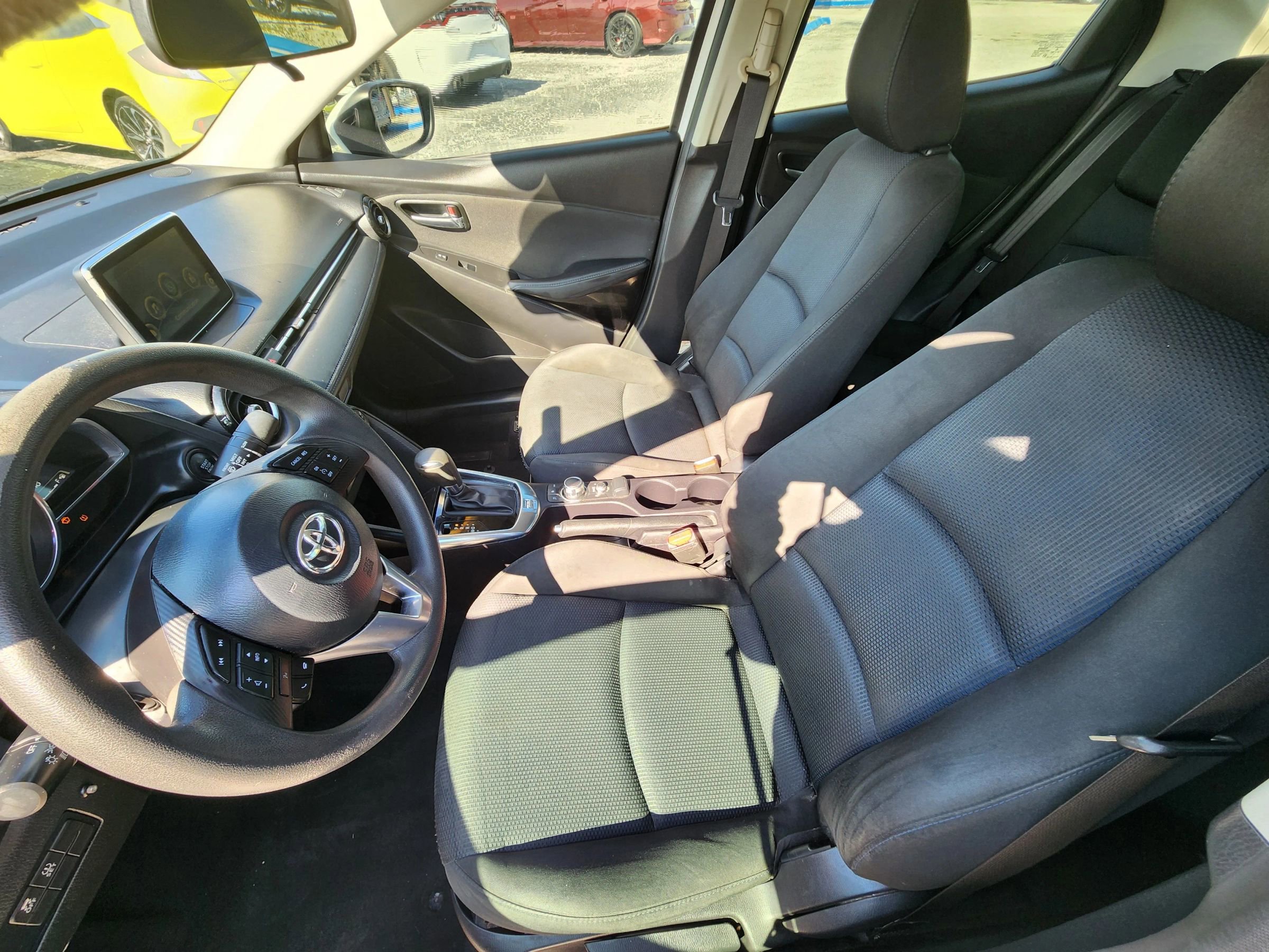 Used 2017 Toyota Yaris iA image 16