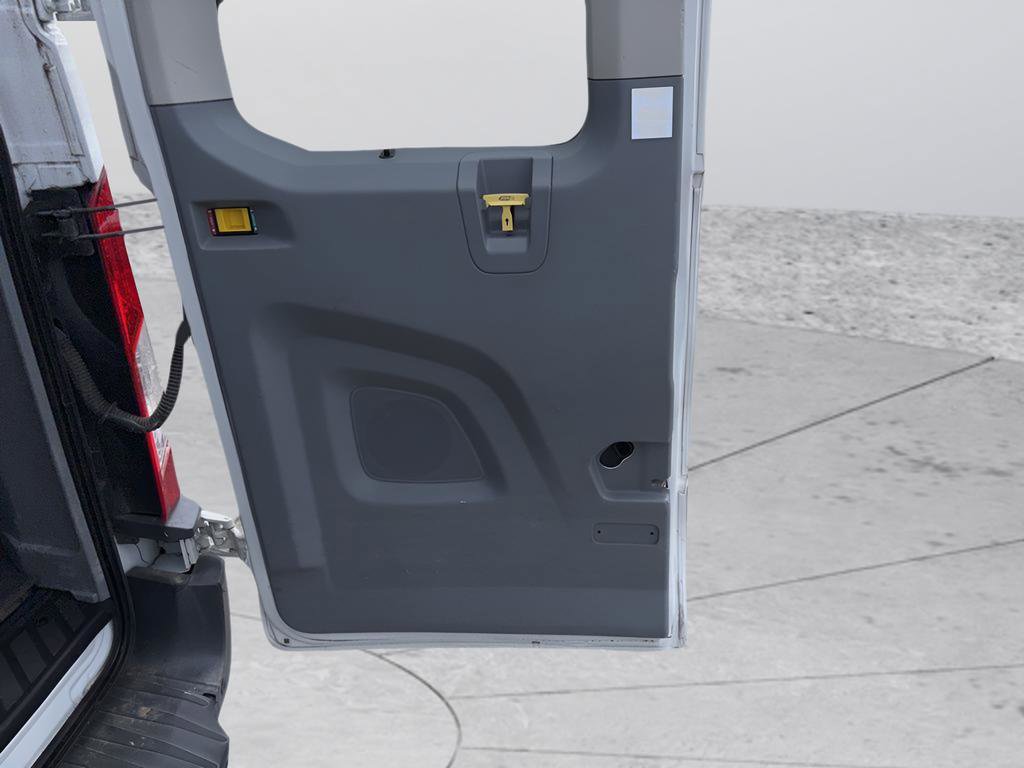 Used 2016 Ford Transit 350 XLT RWD image 28