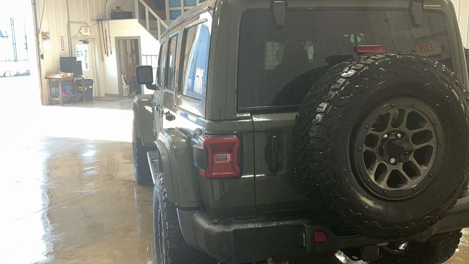 Used 2023 Jeep Wrangler Unlimited Rubicon 392 w/ Xtreme Recon 35" Tire Package image 8