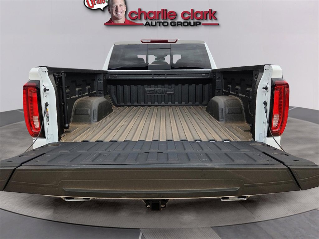 New 2025 GMC Sierra 1500 SLT image 11