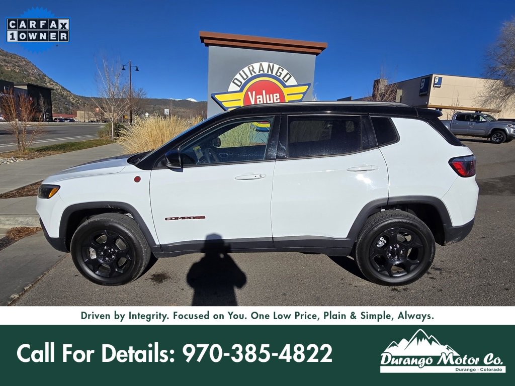Used 2024 Jeep Compass Trailhawk image 3