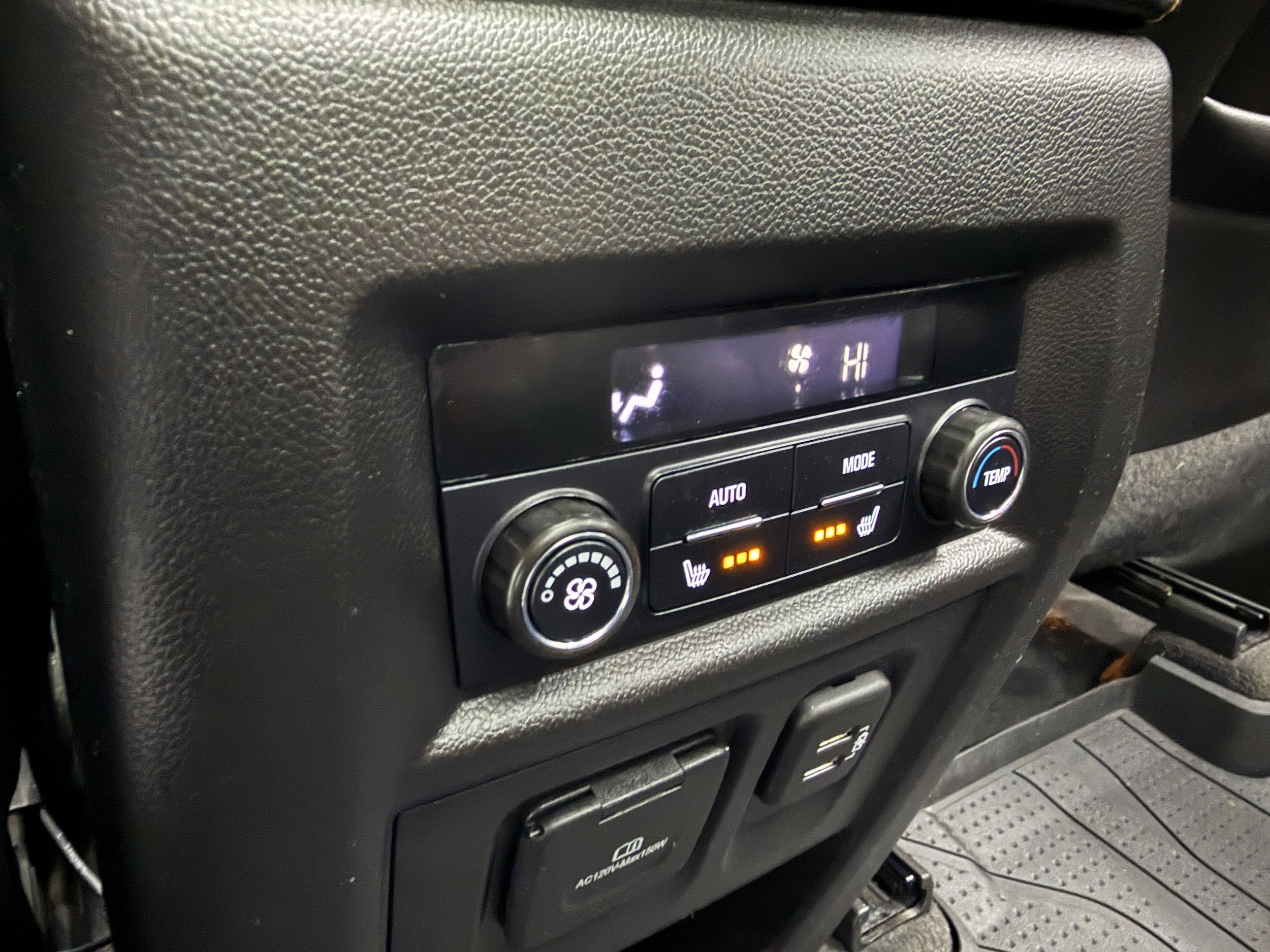 Used 2021 Chevrolet Traverse Premier w/ Redline Edition AWD/4WD image 27