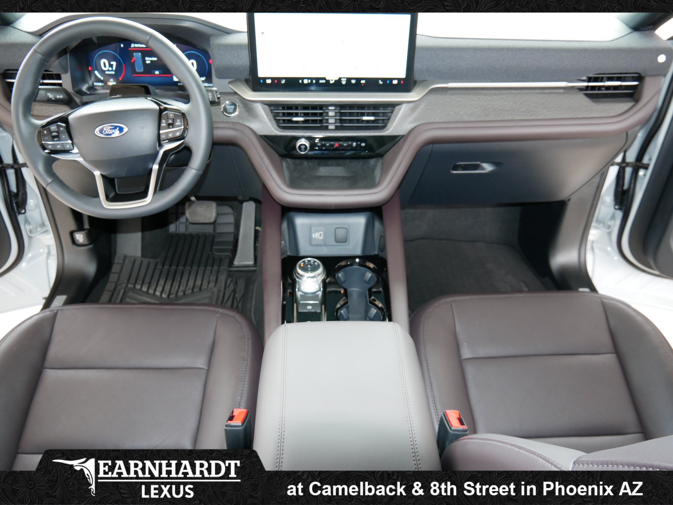 Used 2026 Ford Explorer Platinum RWD image 32