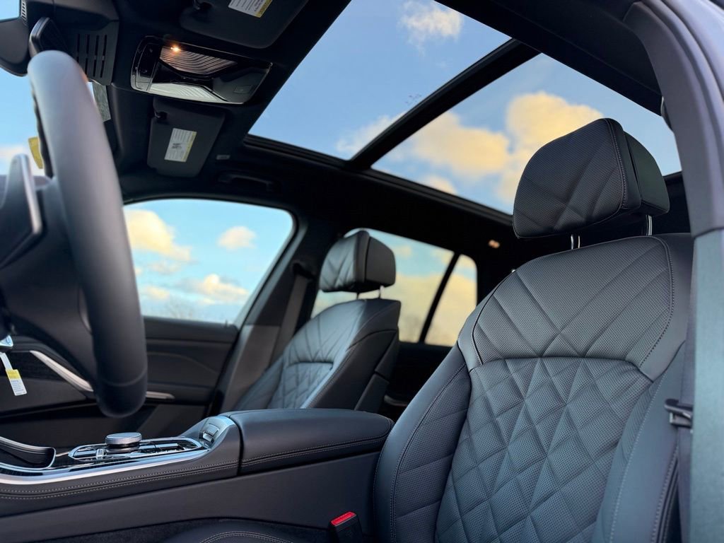 New 2026 BMW X5 xDrive40i w/ M Sport Package image 17