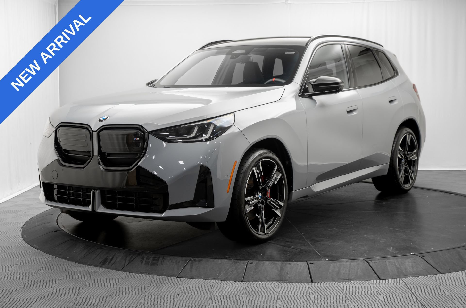 Used 2025 BMW X3 M50 w/ M Sport Professional Package AWD/4WD image 3