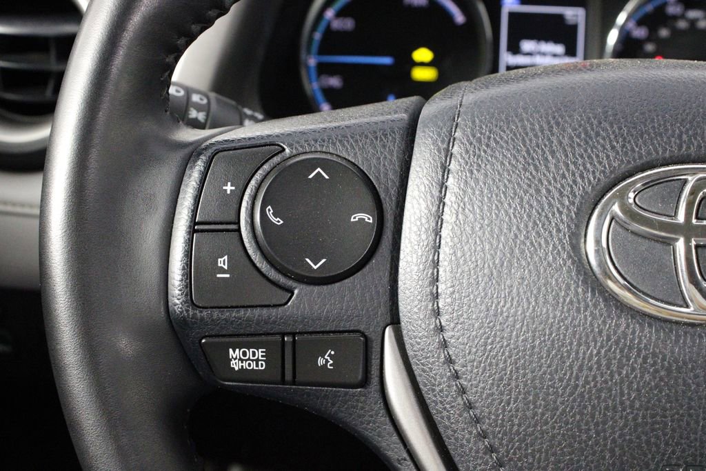 Used 2017 Toyota RAV4 XLE image 23