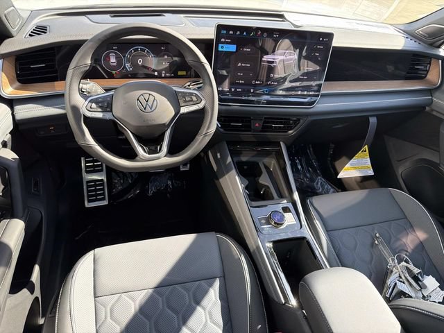 New 2026 Volkswagen Tiguan SEL R-Line AWD/4WD image 7