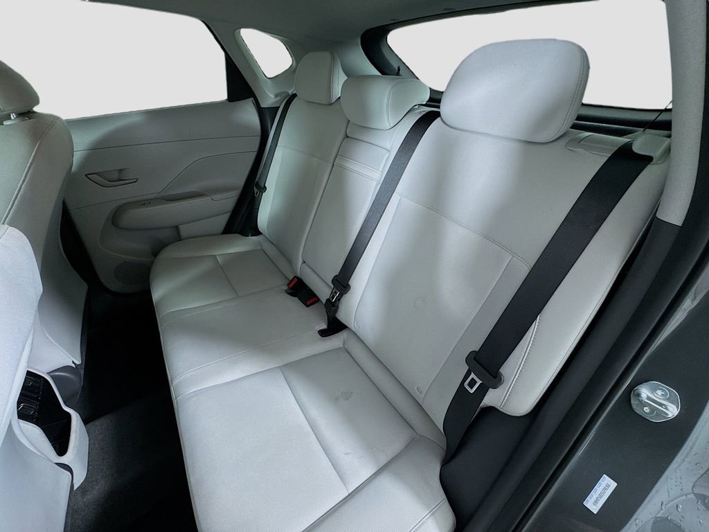Used 2025 Hyundai Kona SEL image 24