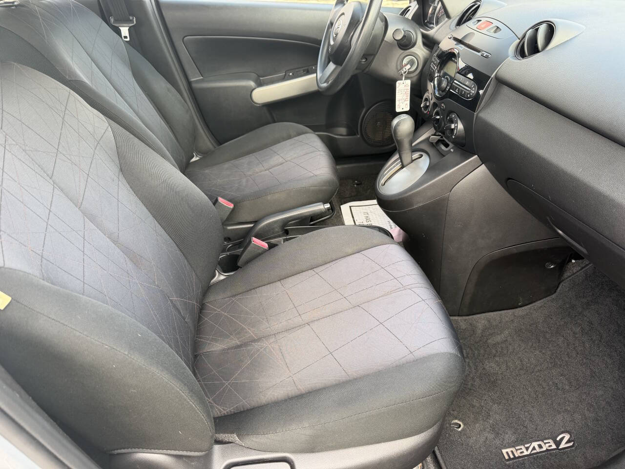 Used 2013 MAZDA MAZDA2 Sport FWD image 21