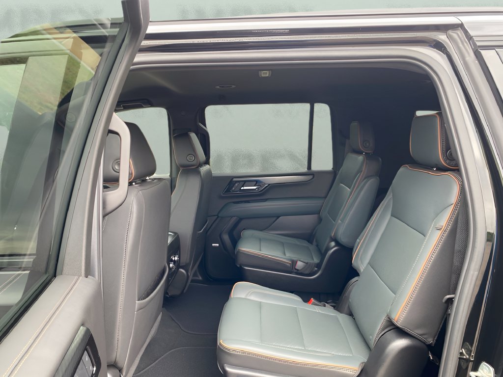 Used 2025 GMC Yukon XL AT4 w/ LPO, Floor Liner Package AWD/4WD image 14