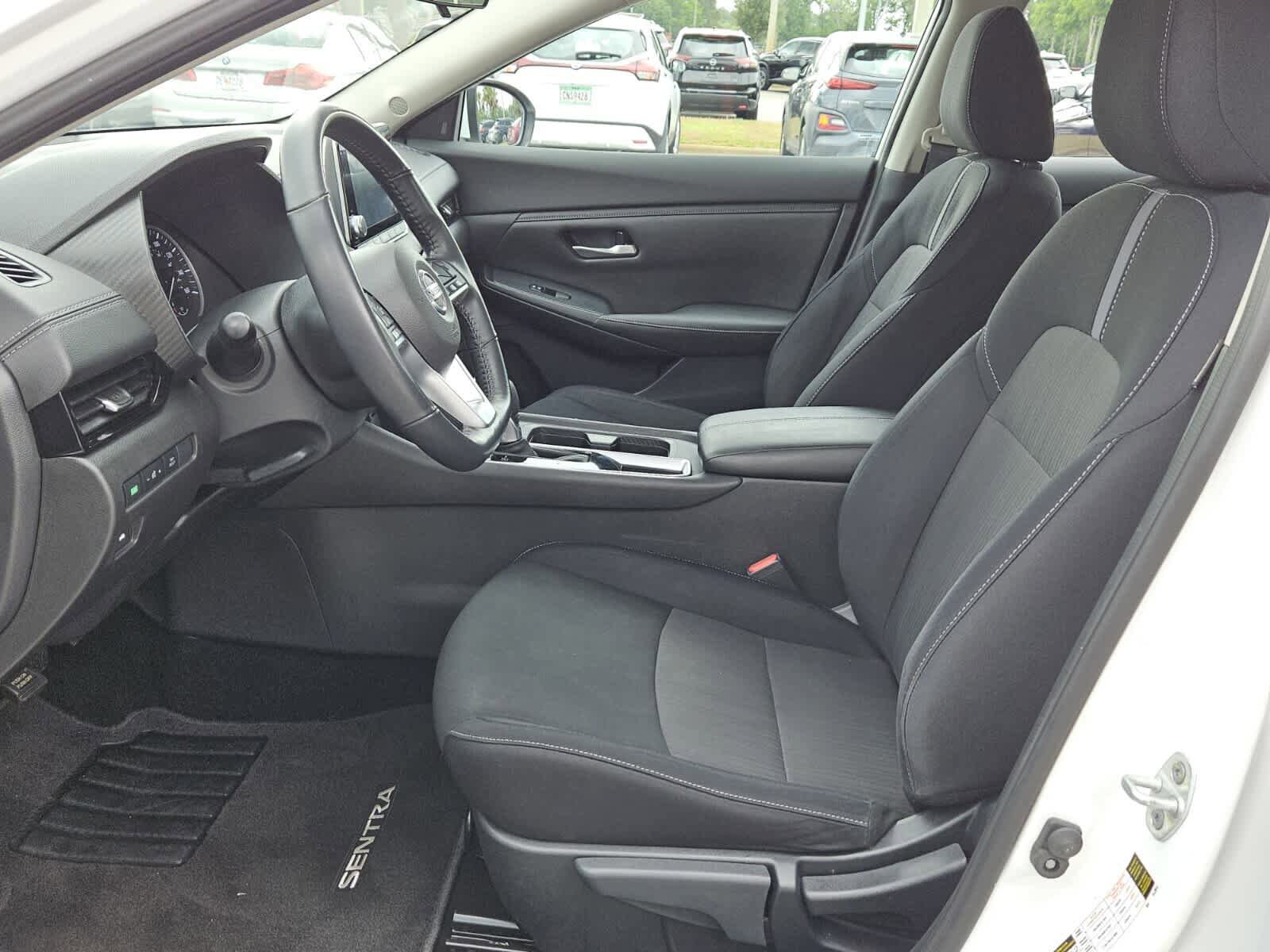 Used 2021 Nissan Sentra SV FWD image 3
