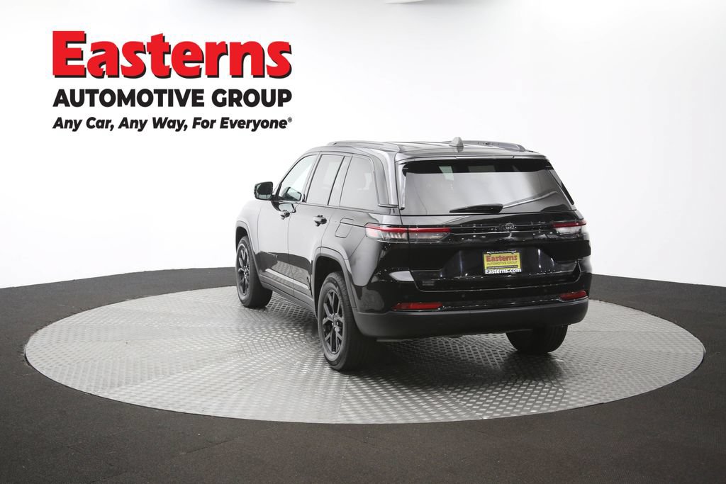 Used 2025 Jeep Grand Cherokee Altitude AWD/4WD image 66