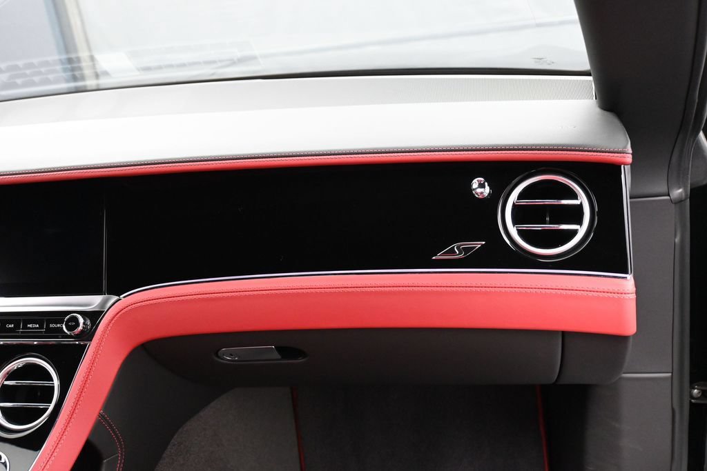 Certified 2023 Bentley Continental GT V8 AWD/4WD image 28
