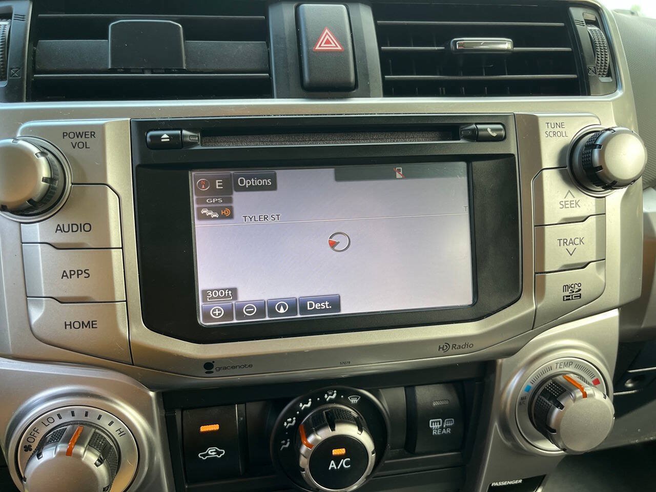 Used 2015 Toyota 4Runner SR5 AWD/4WD image 13