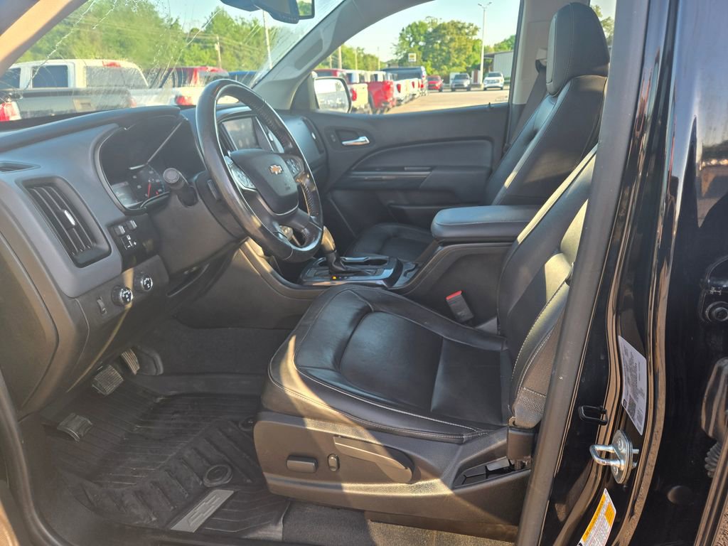 Used 2021 Chevrolet Colorado Z71 w/ Z71 Midnight Edition AWD/4WD image 7