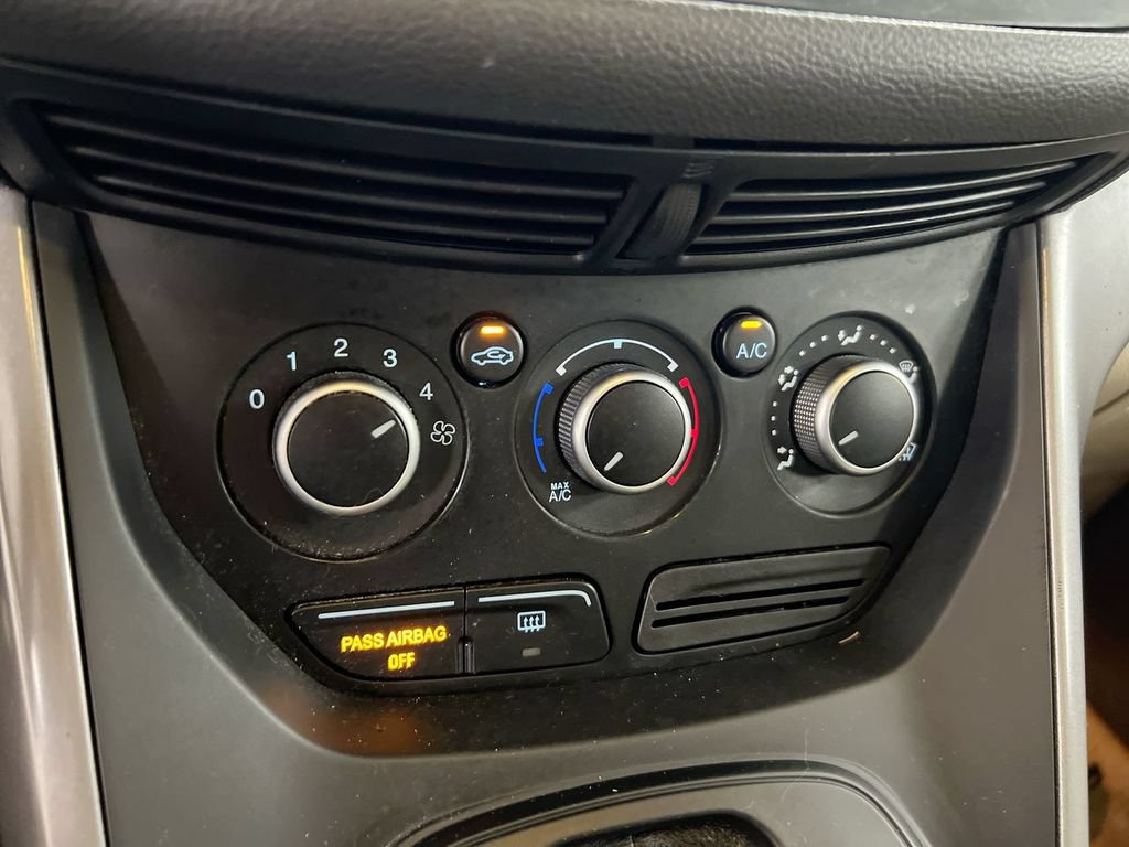 Used 2015 Ford Escape SE FWD image 16