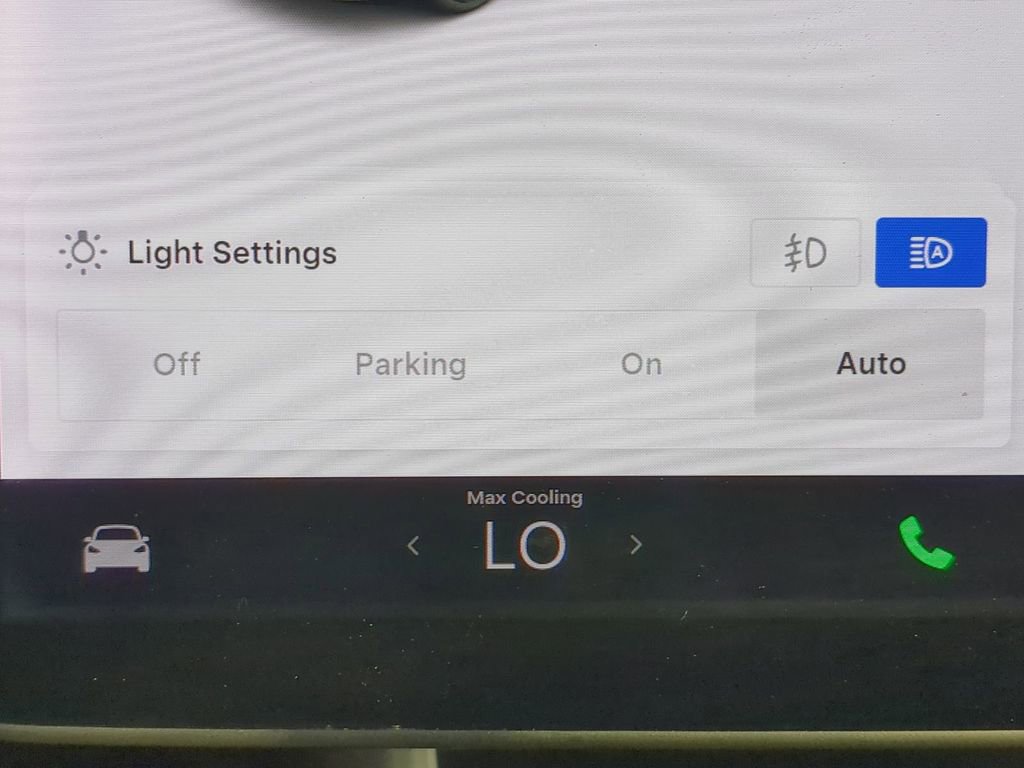 Used 2020 Tesla Model Y Long Range image 29