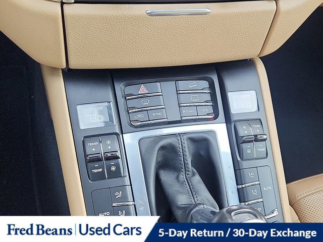 Used 2018 Porsche Macan Turbo image 19