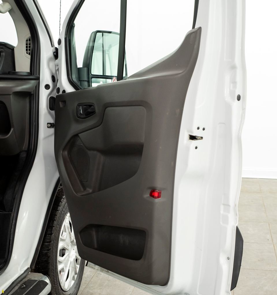 Used 2024 Ford Transit 250 Low Roof w/ Exterior Upgrade Package RWD image 14
