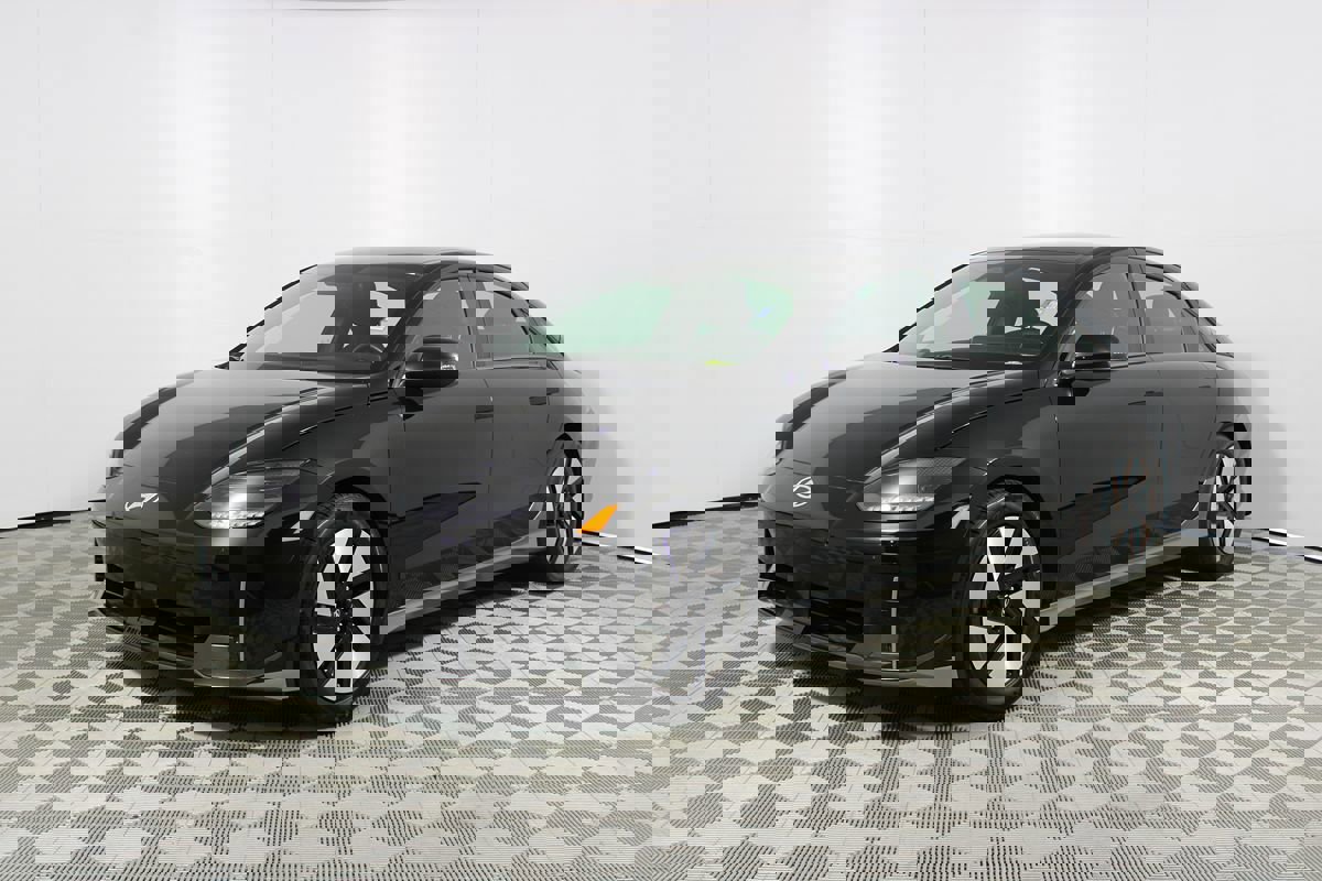 Used 2024 Hyundai Ioniq 6 SE image 25