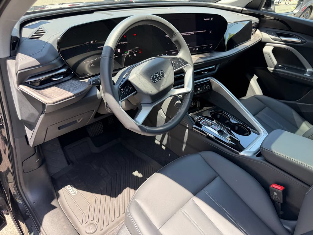 Used 2025 Audi Q5 Premium w/ Convenience Package AWD/4WD image 16