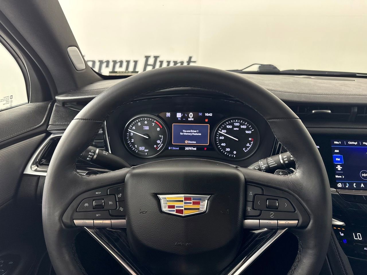 Used 2024 Cadillac XT6 Premium Luxury w/ Technology Package image 24