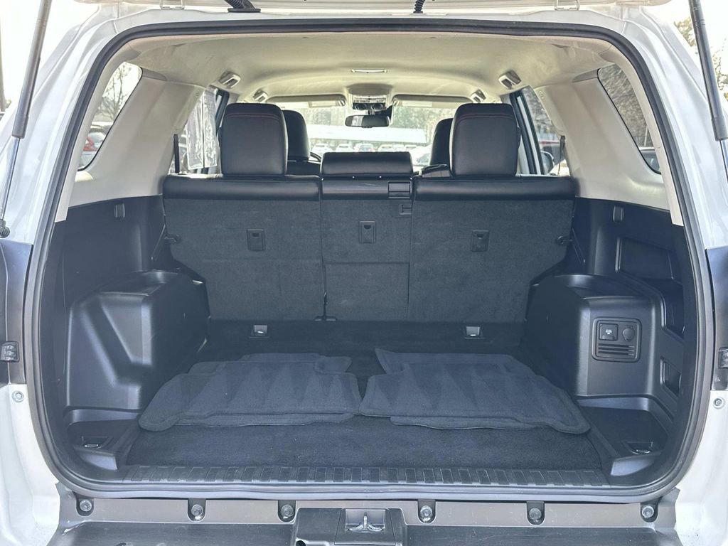 Used 2024 Toyota 4Runner TRD Off-Road Premium image 24