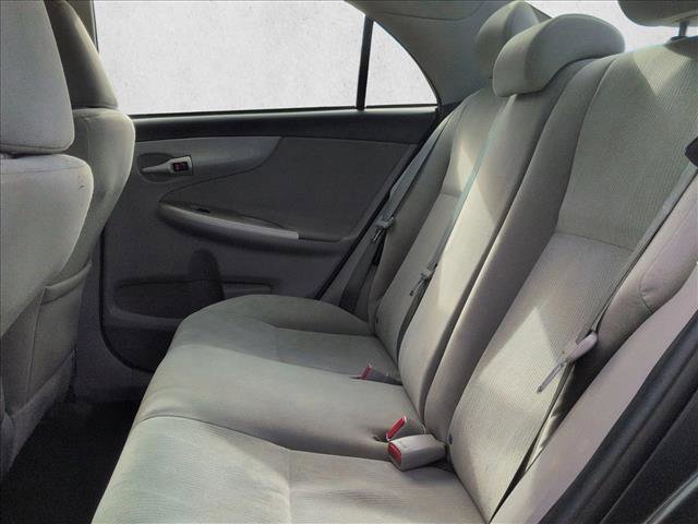 Used 2012 Toyota Corolla LE image 17