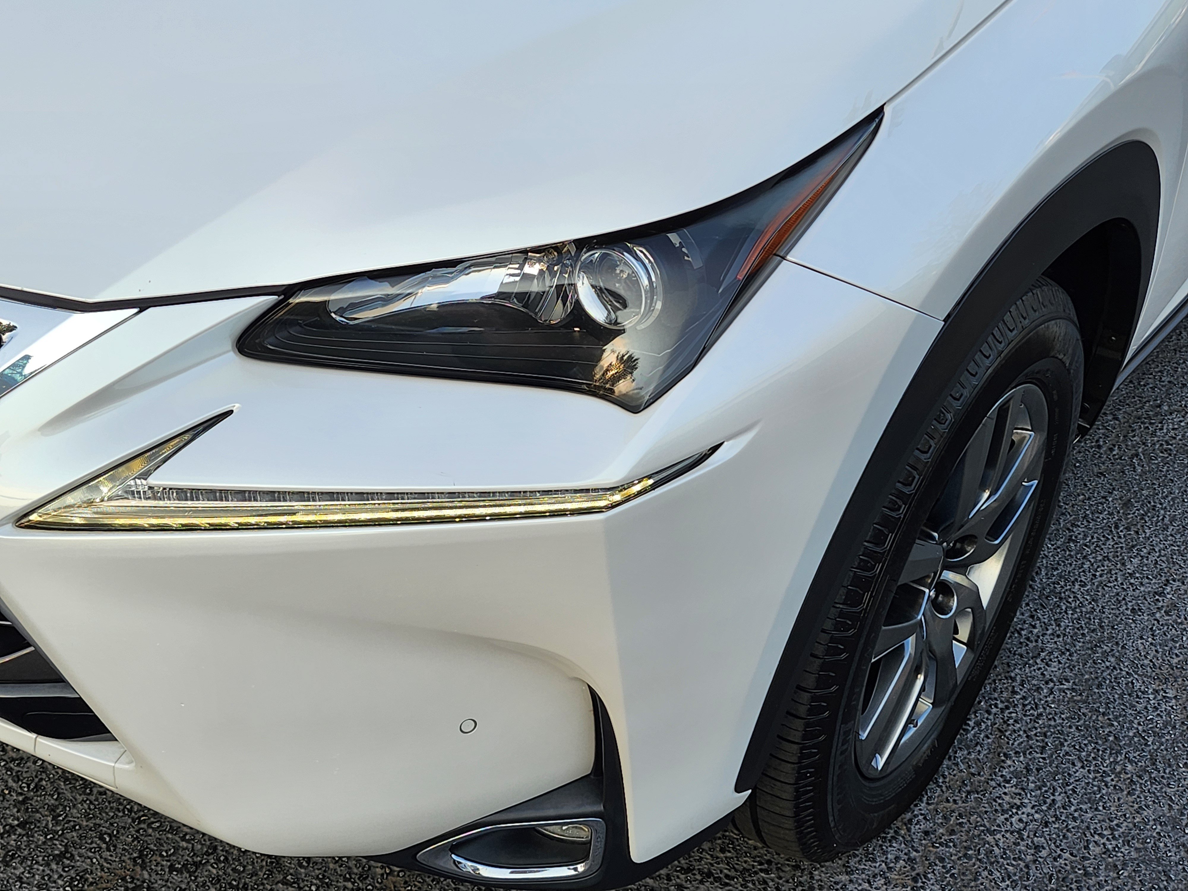 Used 2016 Lexus NX 200t FWD w/ Luxury Package image 9